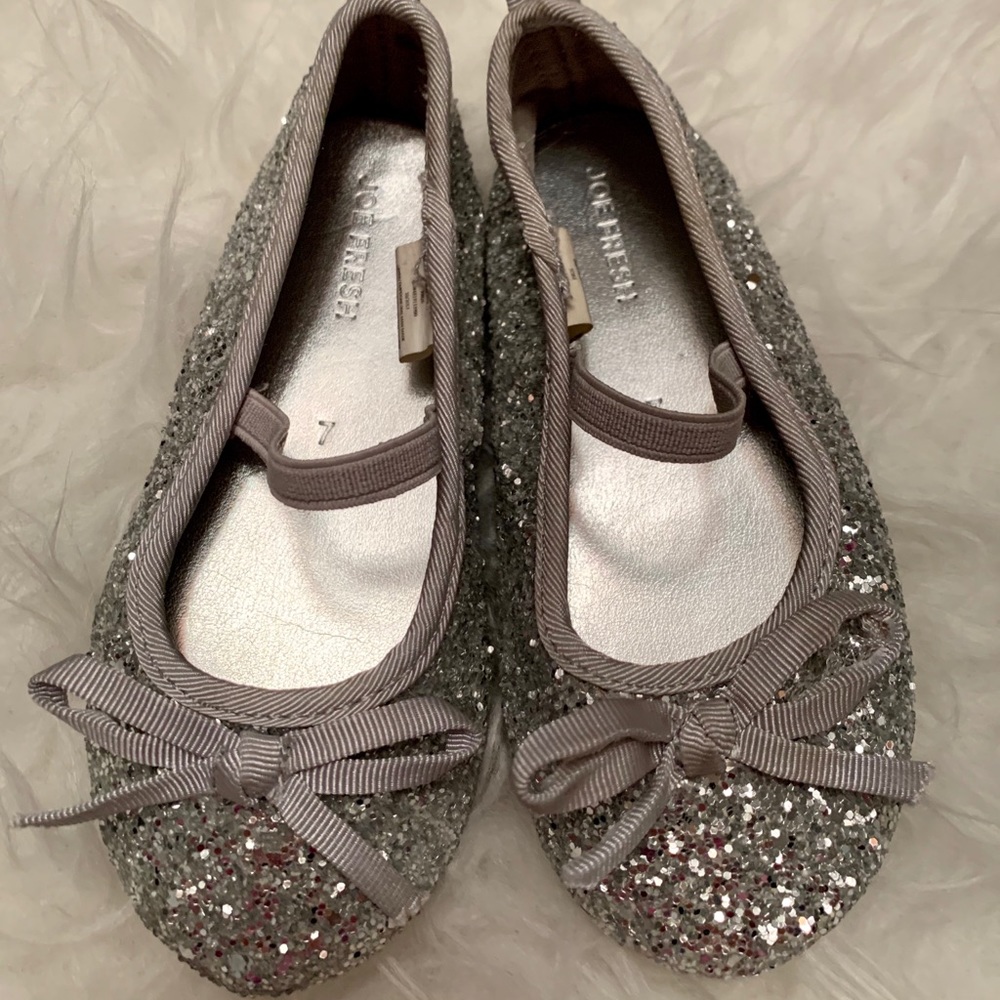 Joe Fresh toddler sparkly flat